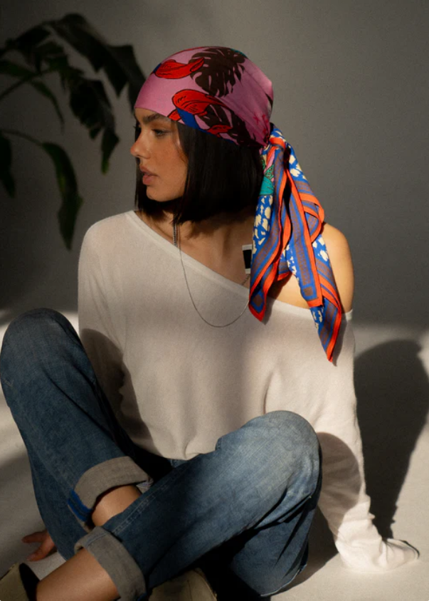 screenshot-2025-04-03-at-11-35-10-foulard-imprime-fathia-desert-wildlife-big-pink-frosting-freeman-t.-porter.png